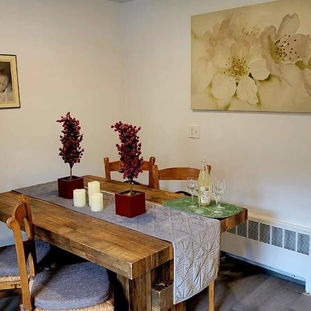 Unique & Peaceful Boston Home Екстер'єр фото