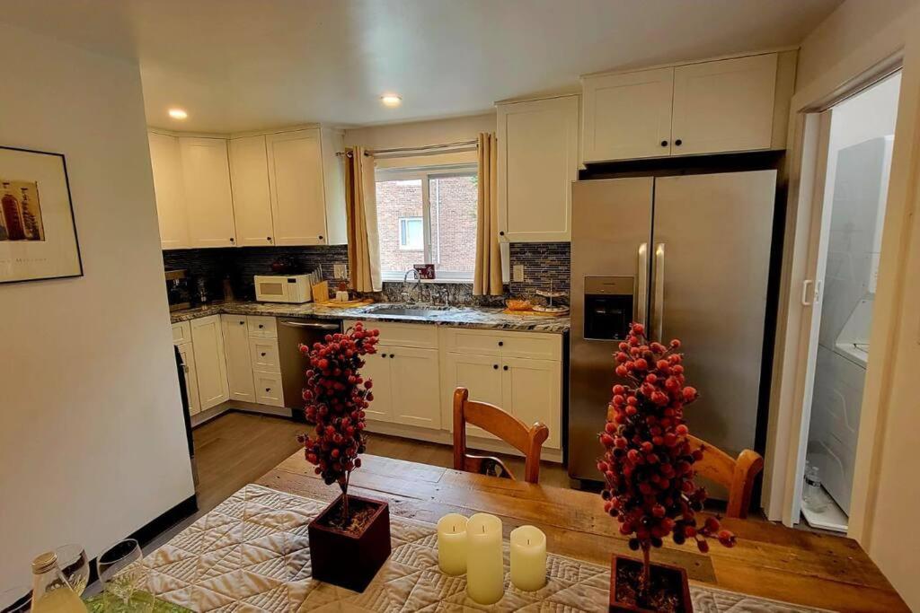 Unique & Peaceful Boston Home Екстер'єр фото