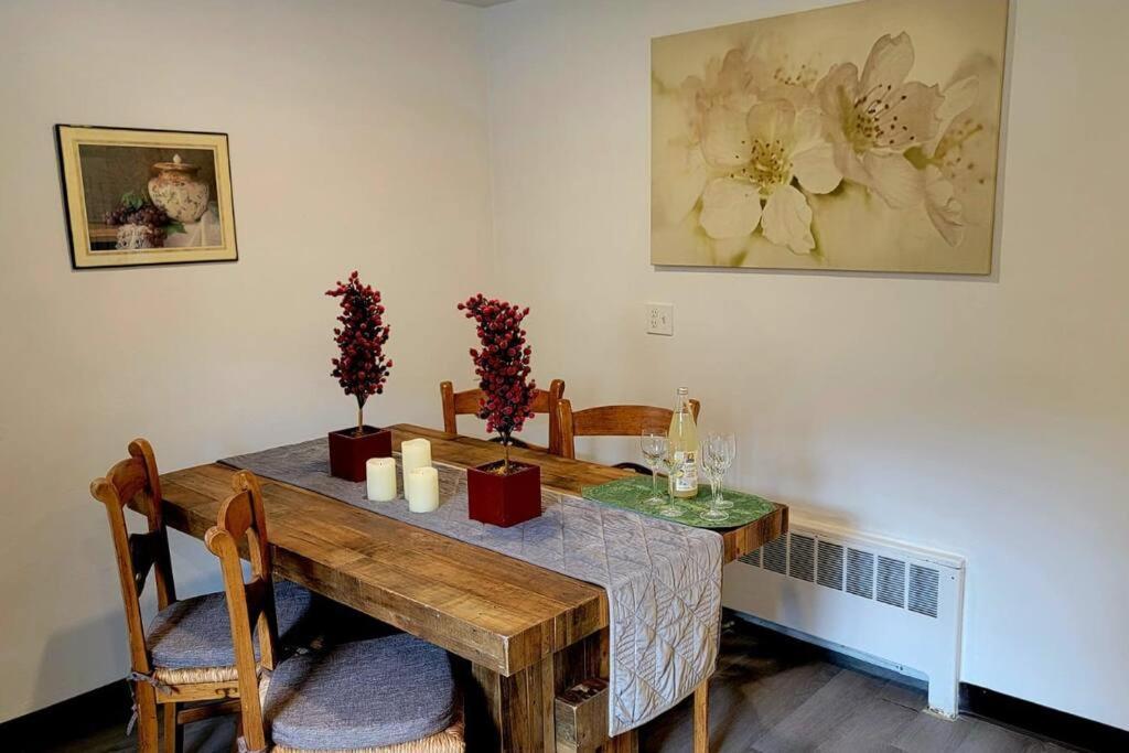 Unique & Peaceful Boston Home Екстер'єр фото